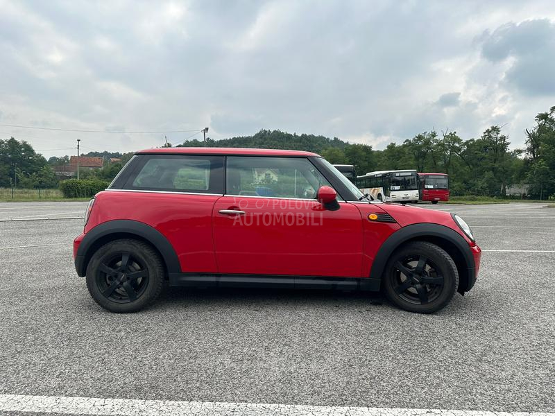 MINI One 