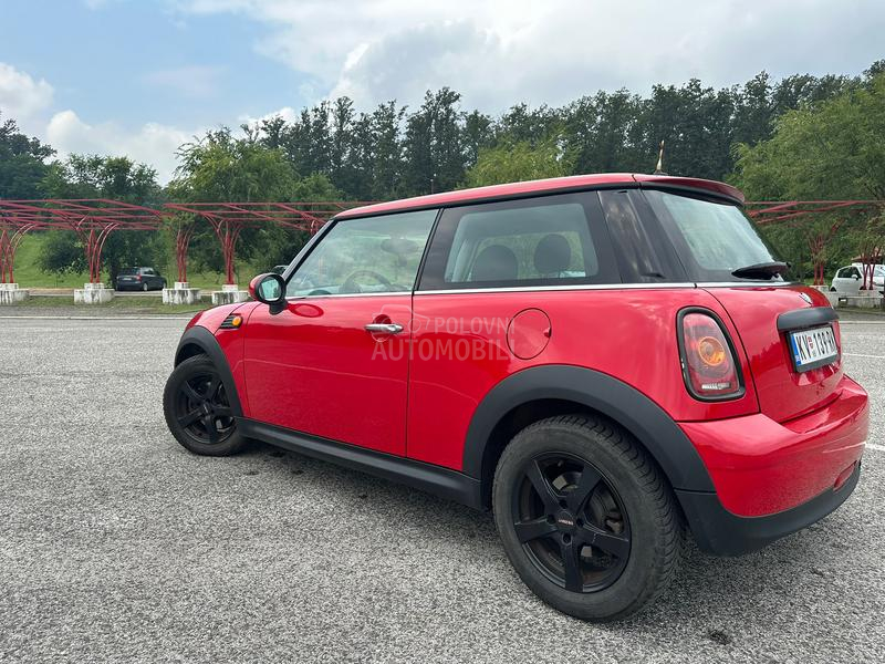 MINI One 