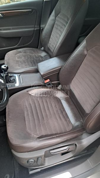 Volkswagen Passat B7 2.0TDI Highline