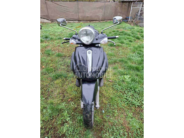 Piaggio beverly 500