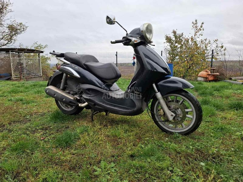 Piaggio beverly 500