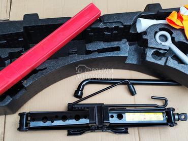 Dizalica kljuc za Land Rover 