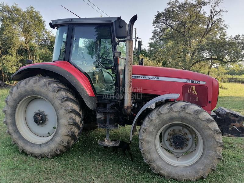 Massey Ferguson 8210