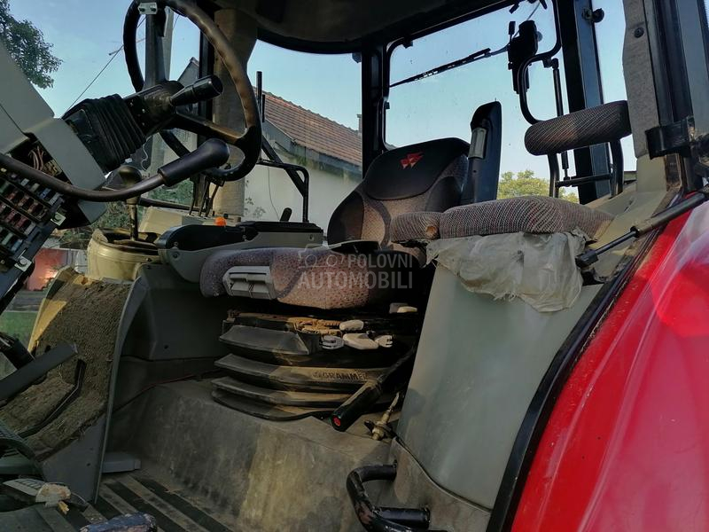 Massey Ferguson 8210