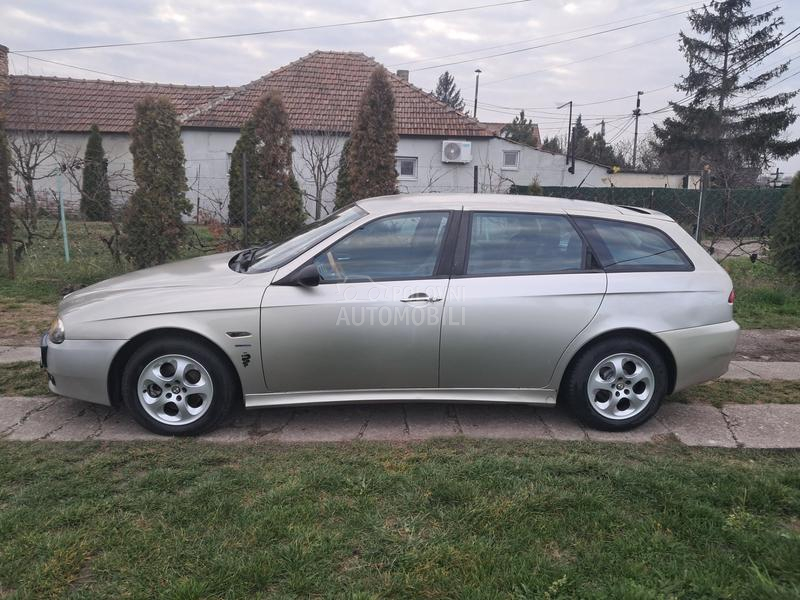 Alfa Romeo 156 