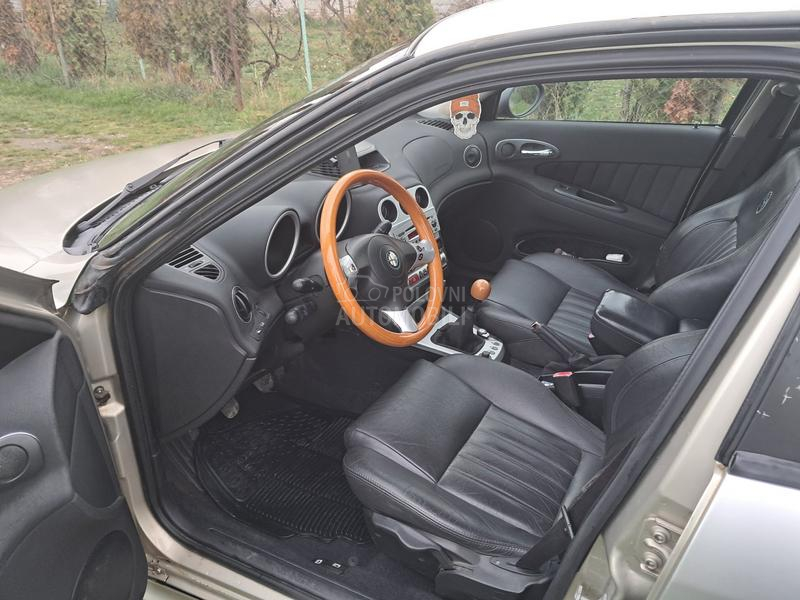 Alfa Romeo 156 