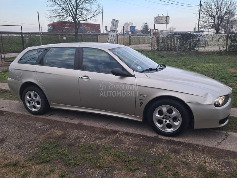 Alfa Romeo 156 