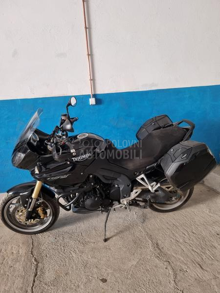 Triumph Tiger 1050