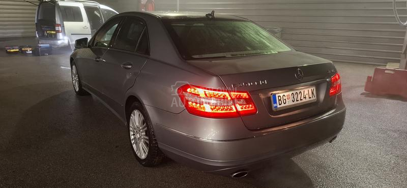 Mercedes Benz E 350 