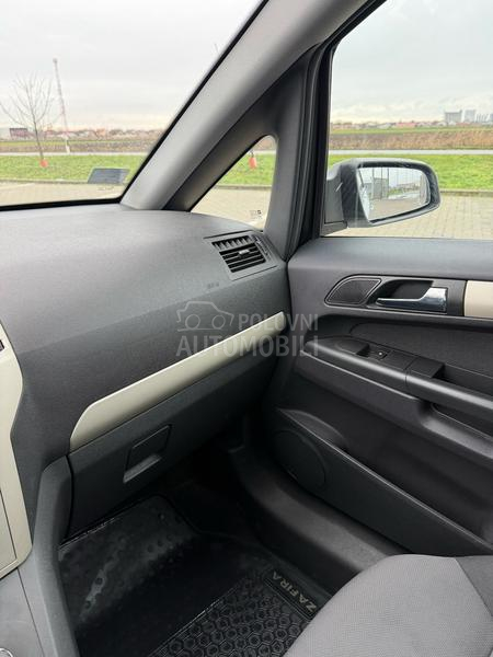 Opel Zafira 1.6