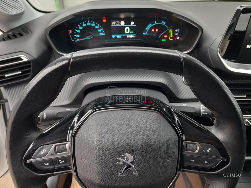 Peugeot 208 e