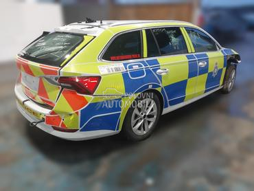 Škoda Octavia 2.0 DTTC 2023. god. -  kompletan auto u delovima