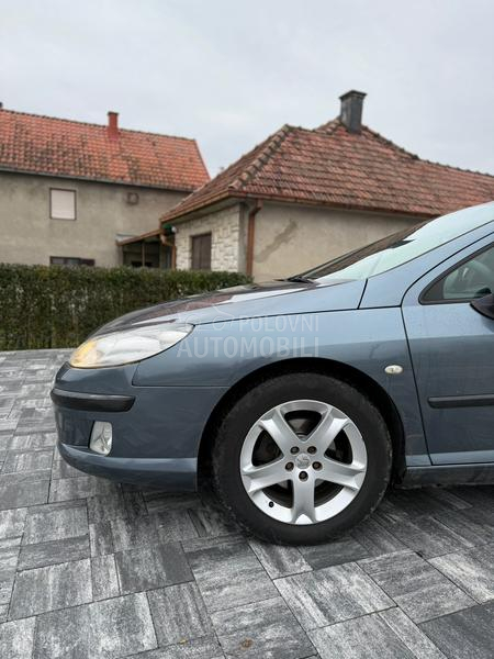 Peugeot 407 