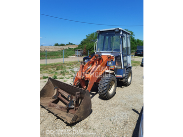 Kubota R410