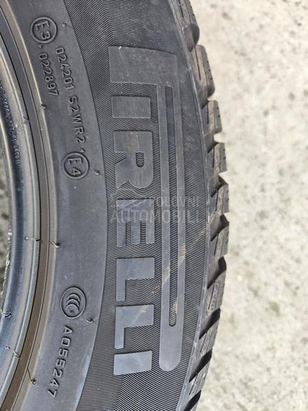 Pirelli 225/60 R17 Zimska