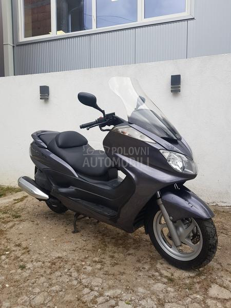 Yamaha Majesty