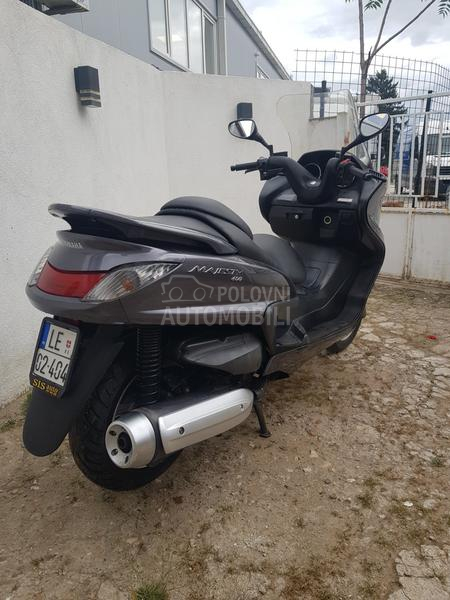 Yamaha Majesty