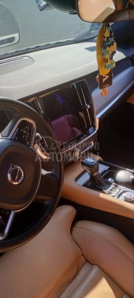 Volvo V90 2.0