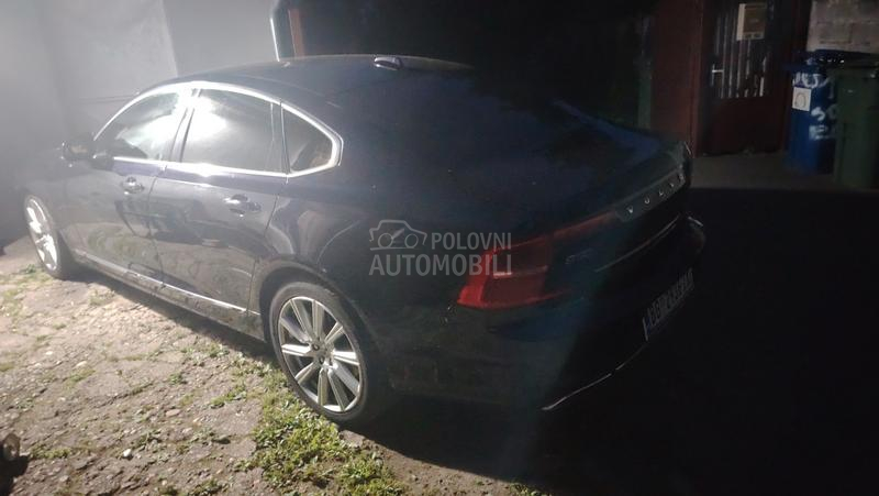 Volvo V90 2.0