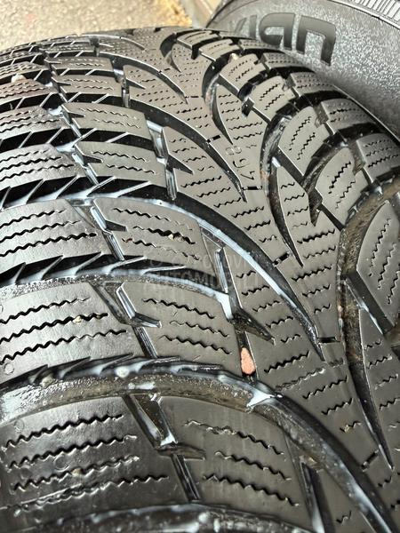 Nokian 185/60 R15 Zimska