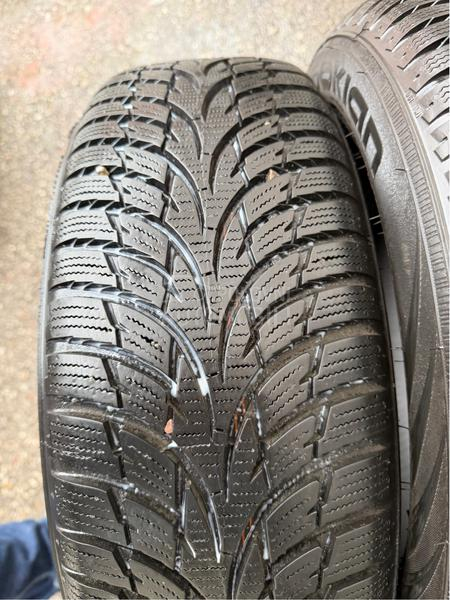 Nokian 185/60 R15 Zimska