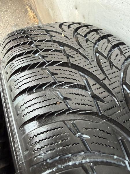 Nokian 185/60 R15 Zimska