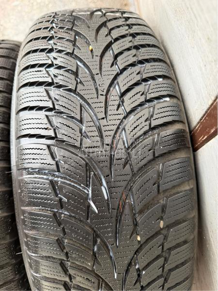 Nokian 185/60 R15 Zimska