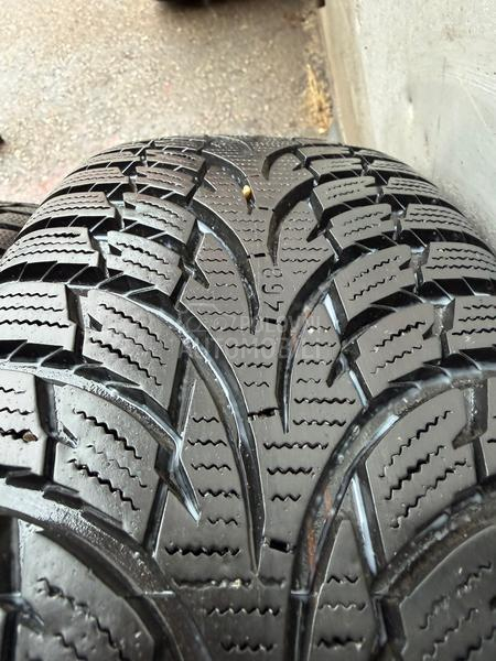 Nokian 185/60 R15 Zimska
