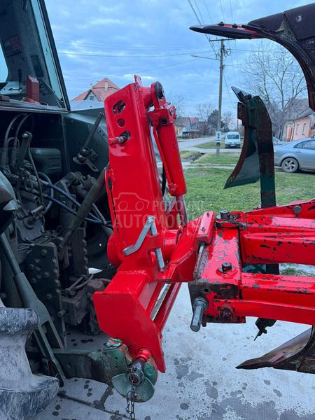 Vogel Noot obrtač 4 brazde dva creva