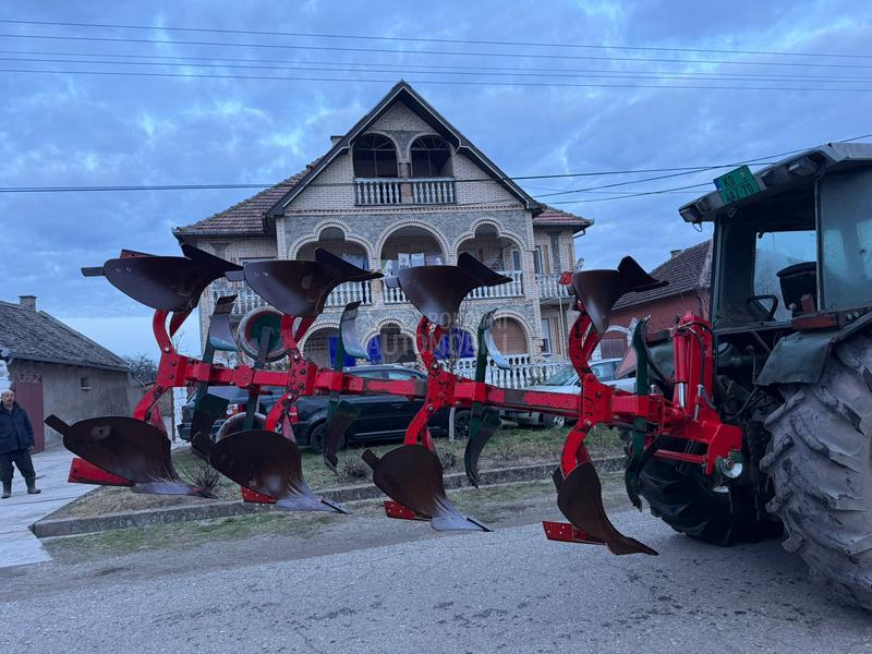 Vogel Noot obrtač 4 brazde dva creva