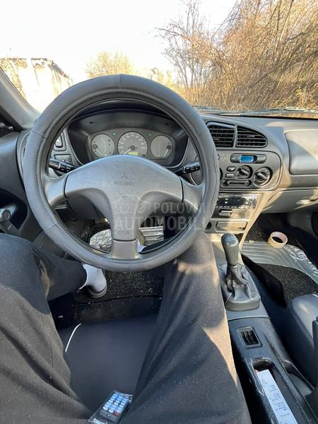 Mitsubishi Lancer 