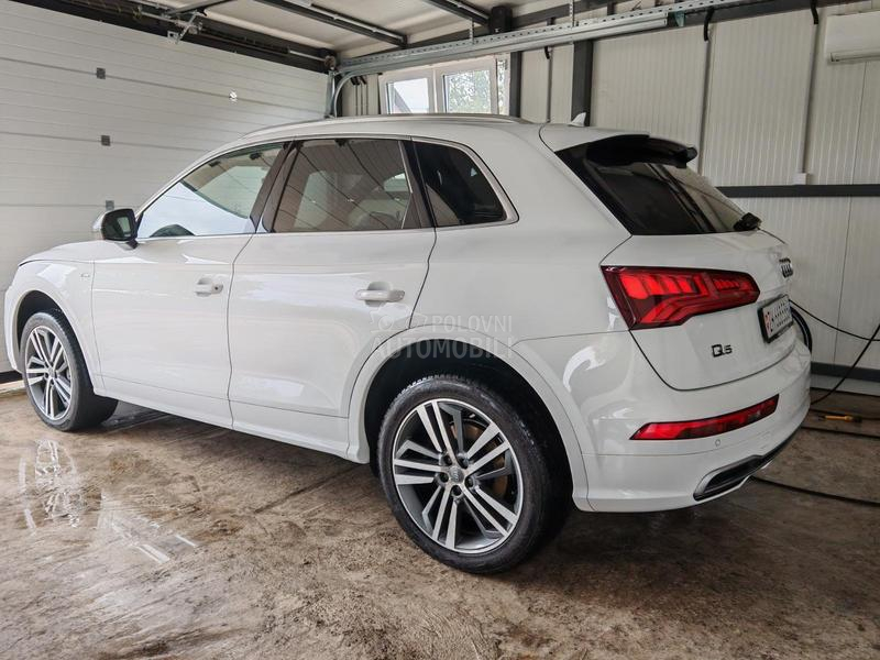 Audi Q5 2.0 S-Line