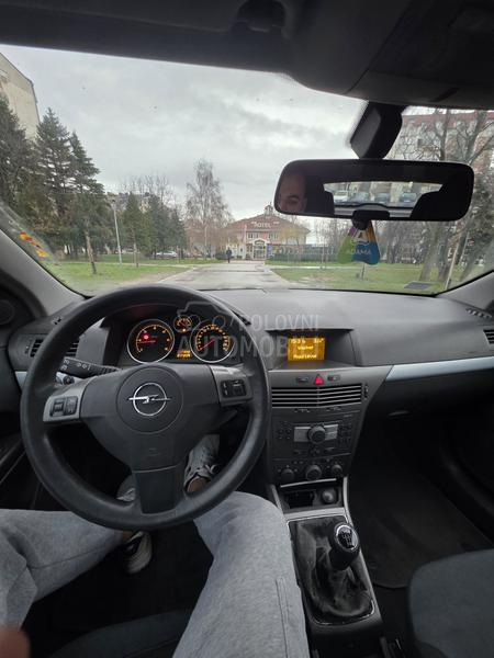 Opel Astra H GTC