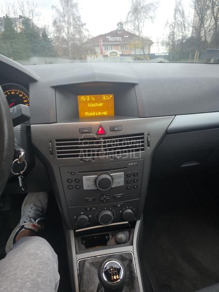 Opel Astra H GTC