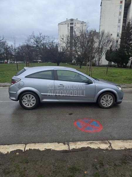 Opel Astra H GTC