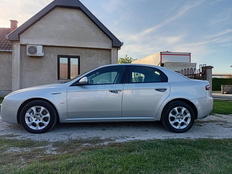 Alfa Romeo 159 