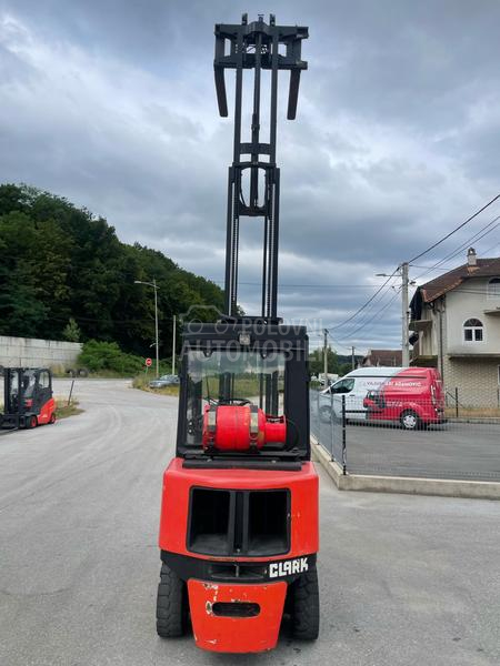 Clark 3,5 tona Triplex