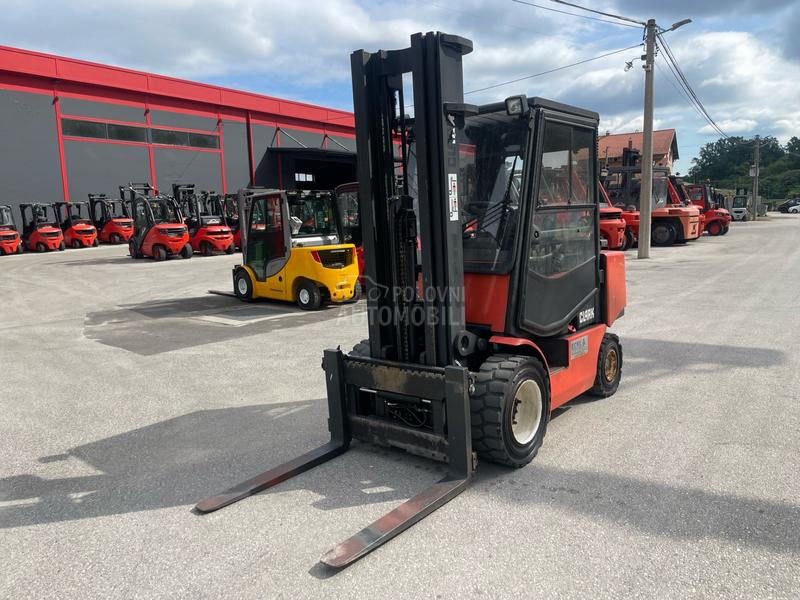 Clark 3,5 tona Triplex