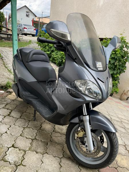 Piaggio X9