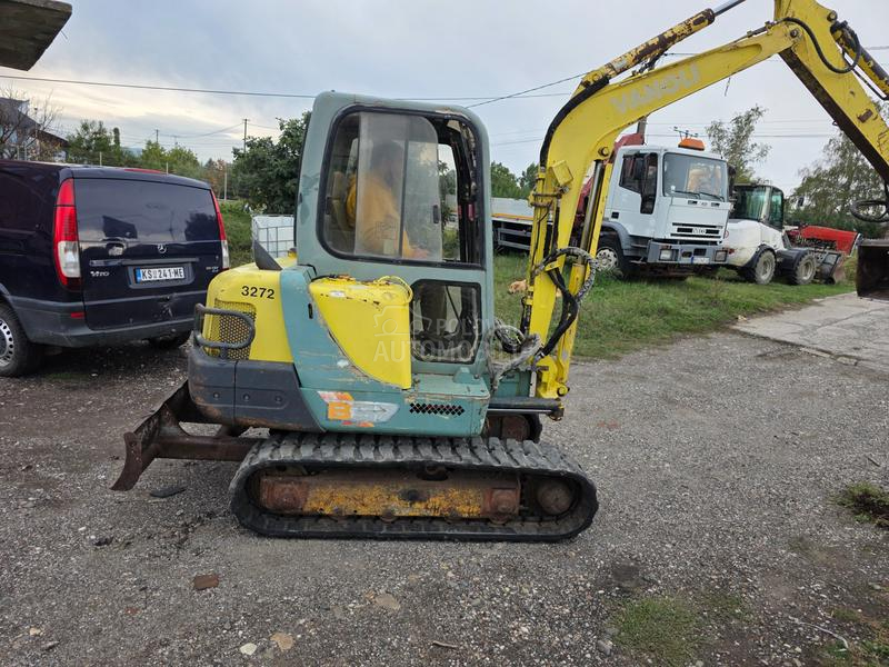 Yanmar B37 2a