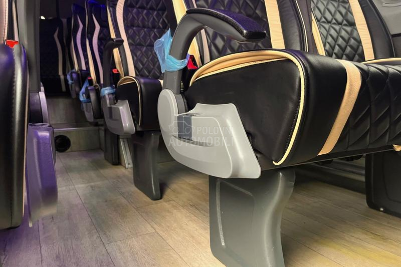 Mercedes Benz Sprinter 516