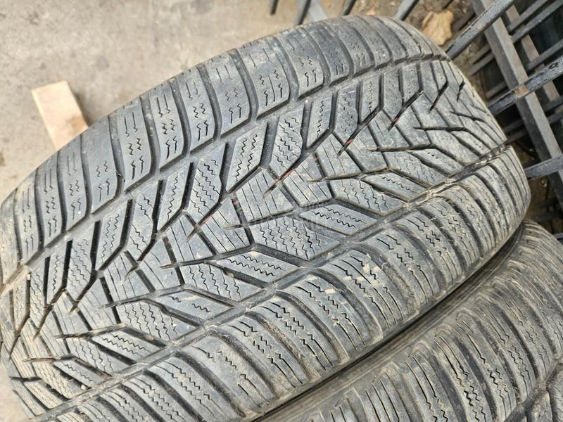 Hankook 245/40 R18 Sve sezone