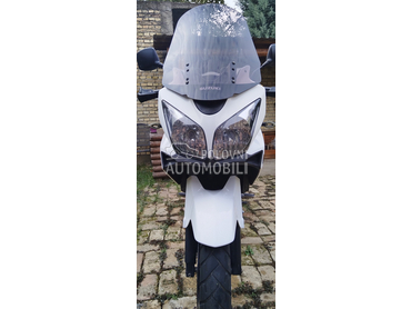 Suzuki v strom vstrom650
