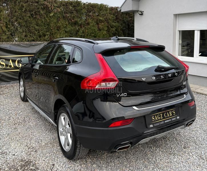 Volvo V40 