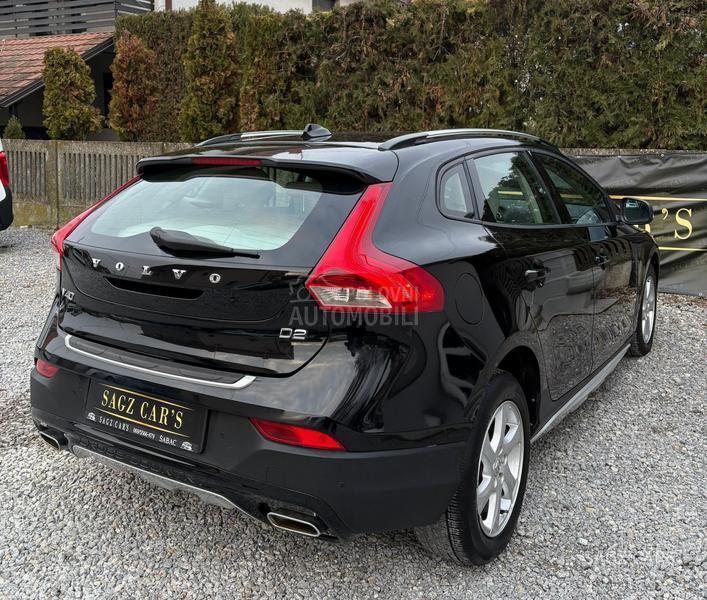 Volvo V40 