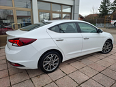 Hyundai Elantra 1,6 Impression