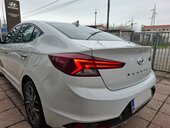 Hyundai Elantra 1,6 Impression