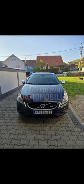 Volvo S60 R Design