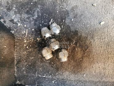 Brezoni za Nissan Murano