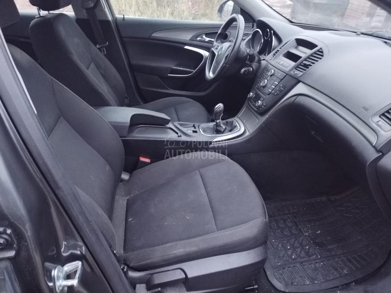Opel Insignia 2.0d -  kompletan auto u delovima